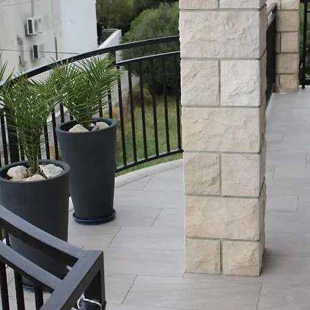 Five Complex In Guest house Makarska