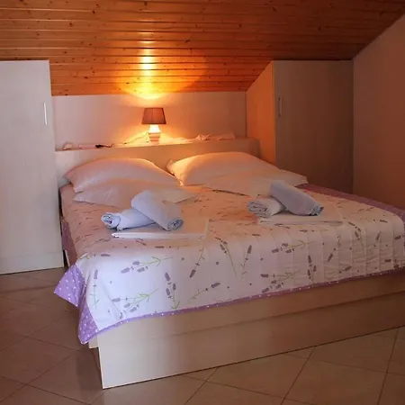 Five Complex In Guest house Makarska