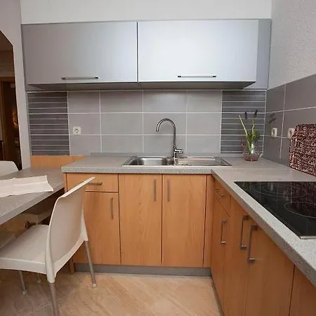Five Complex In 3* Makarska